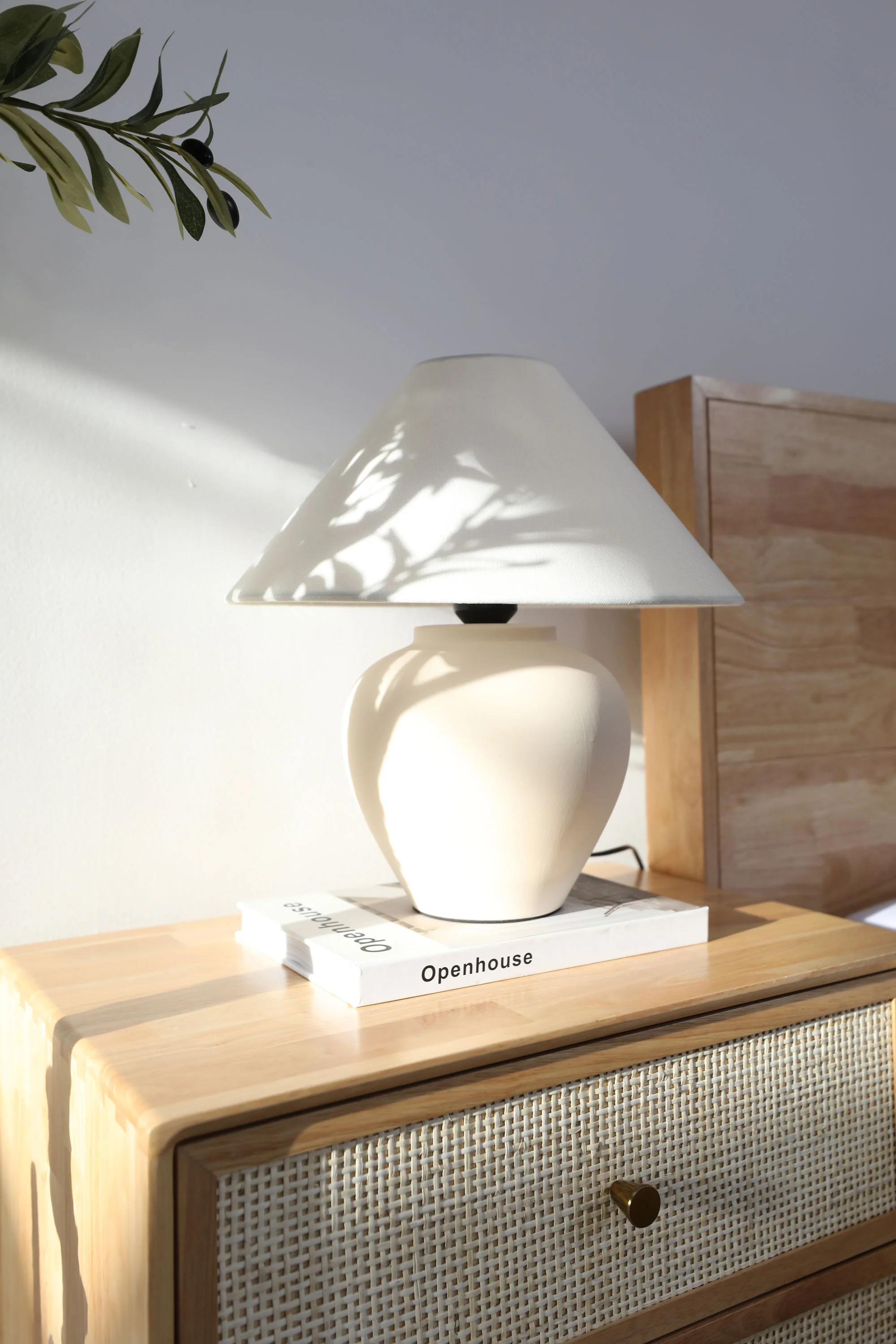 TABLE LAMPS