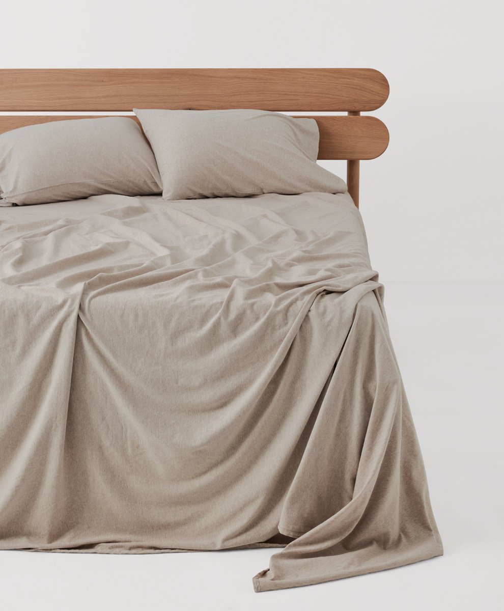 GREY COLOR BEDDING SET image 2